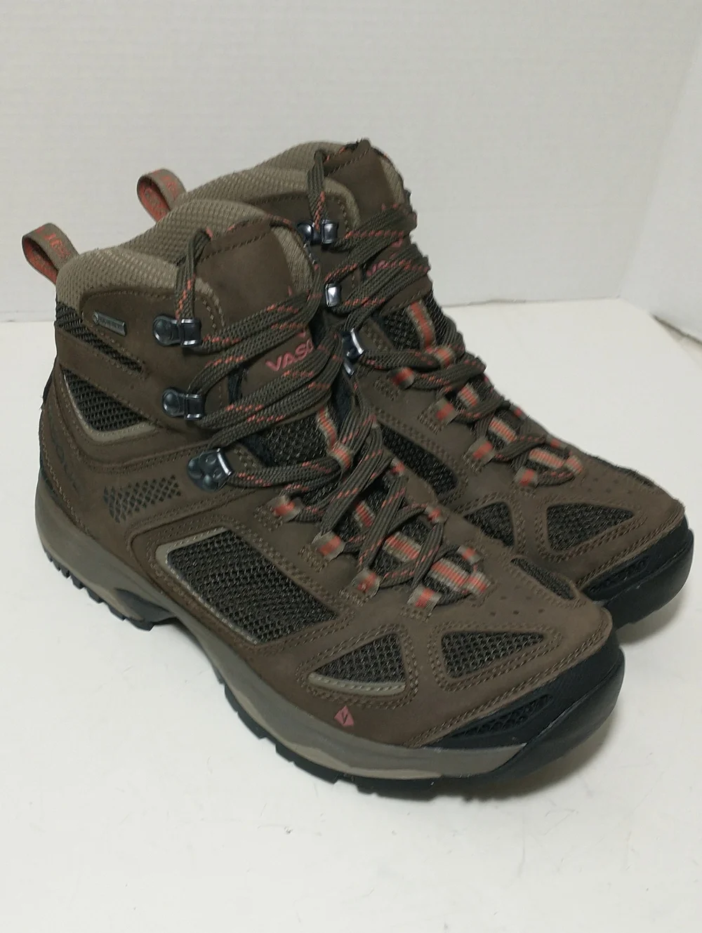 NEW Vasque Gore-Tex Breeze III GTX Hiking Boot, Men's Size 9M, Brown, Outdoors